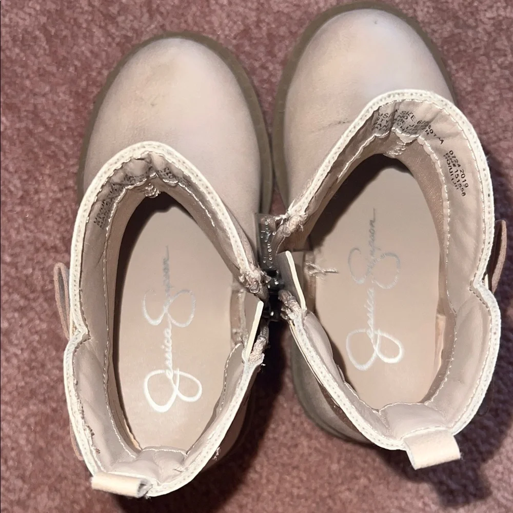 Jessica Simpson Tan Heart Boots